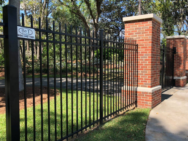 aluminum fencing