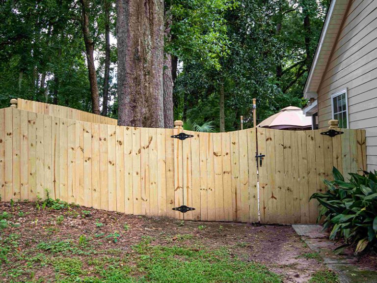 Wood Fencing Tallahassee | B&T Fencing